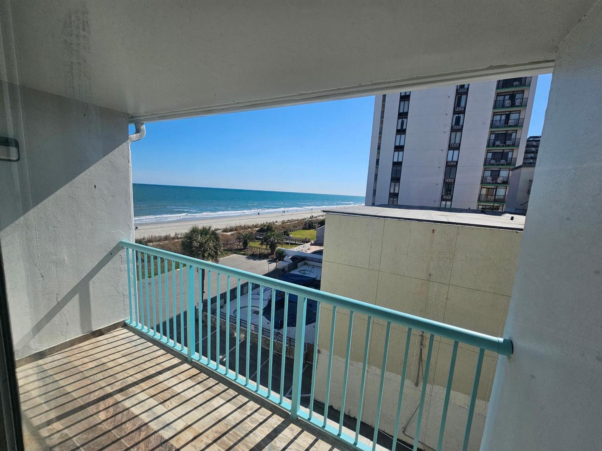Southern Breeze Ocean Front Hotel 默特尔比奇 外观 照片