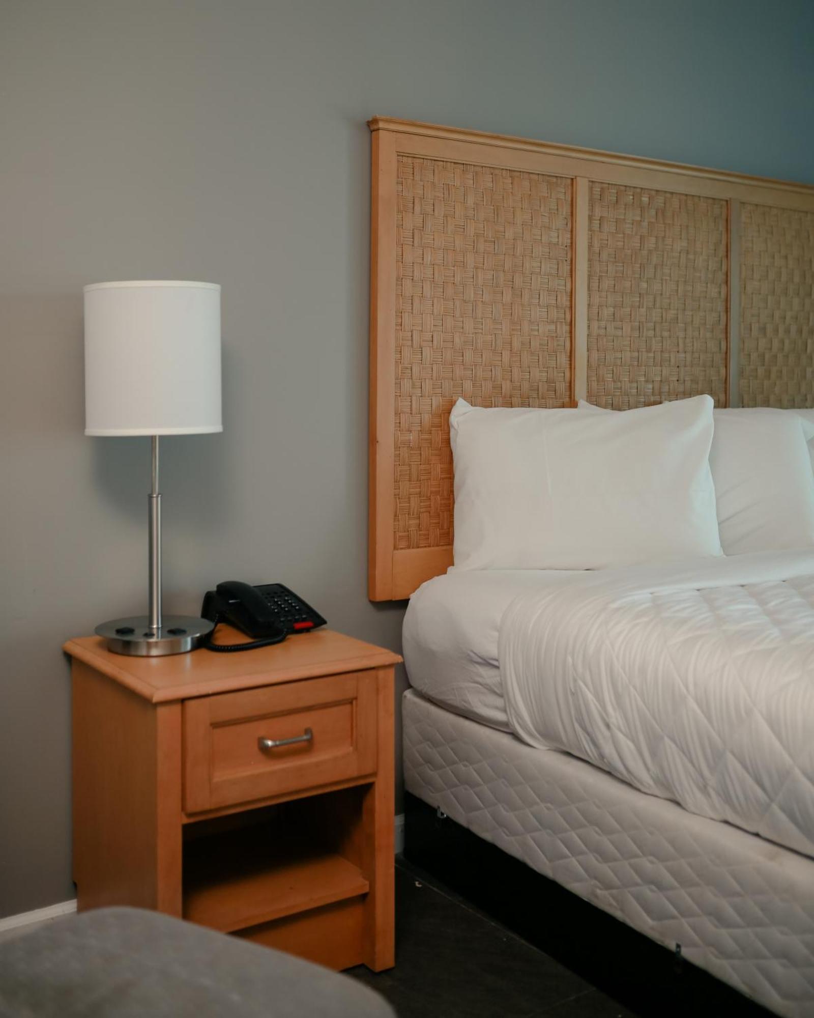 Southern Breeze Ocean Front Hotel 默特尔比奇 外观 照片