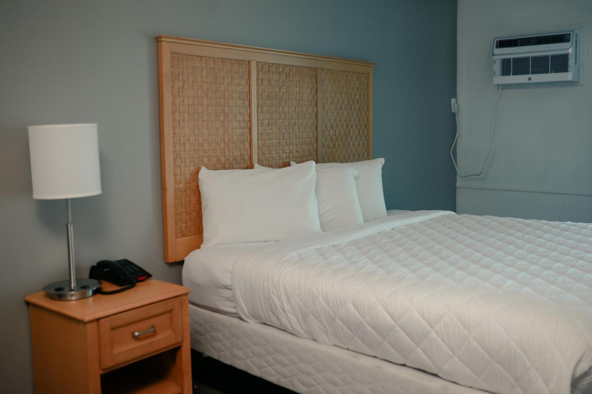 Southern Breeze Ocean Front Hotel 默特尔比奇 外观 照片